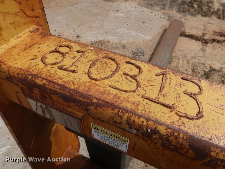 image for item DG7115 Rockland CFHD wheel loader pallet forks