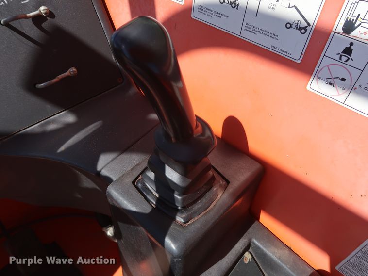 image for item DG7119 2007 JLG G9-43A telehandler