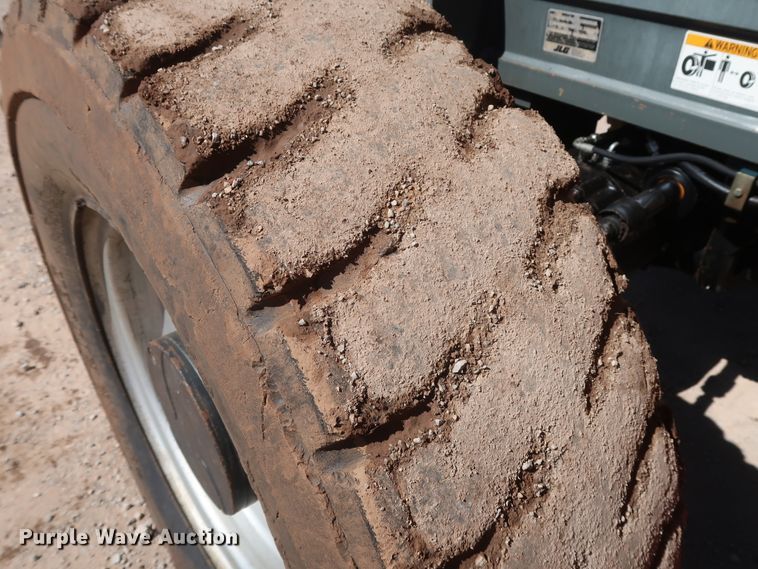 image for item DG7119 2007 JLG G9-43A telehandler