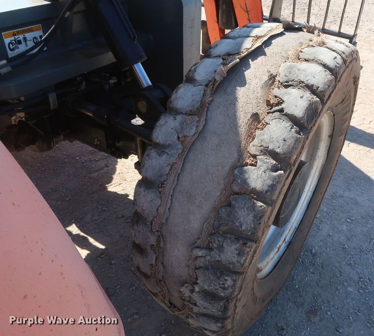 image for item DG7119 2007 JLG G9-43A telehandler