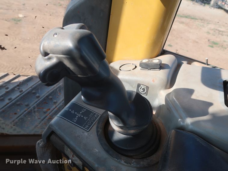 image for item DG7123 2006 Caterpillar D6N XL  crawler dozer