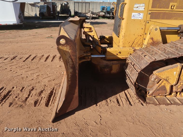 image for item DG7123 2006 Caterpillar D6N XL  crawler dozer