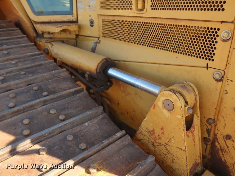 image for item DG7123 2006 Caterpillar D6N XL  crawler dozer