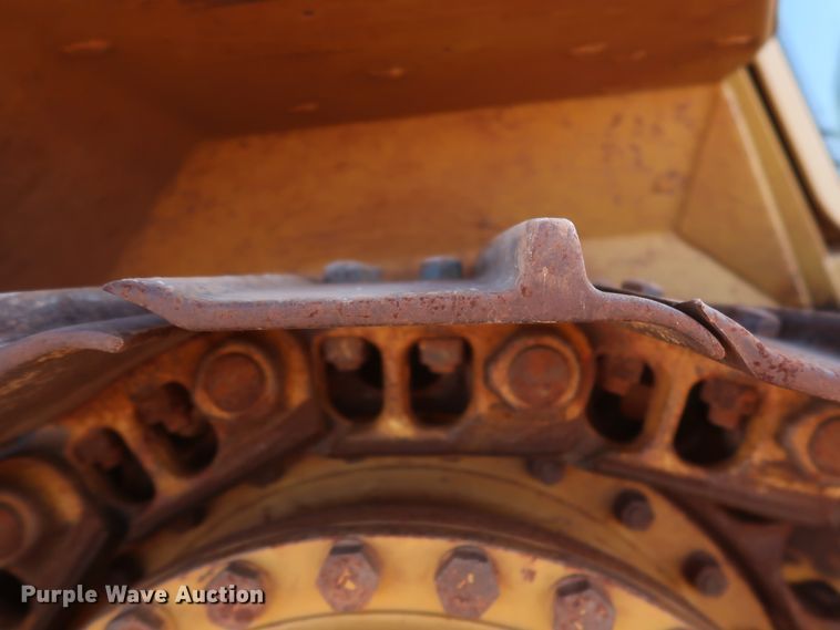 image for item DG7123 2006 Caterpillar D6N XL  crawler dozer