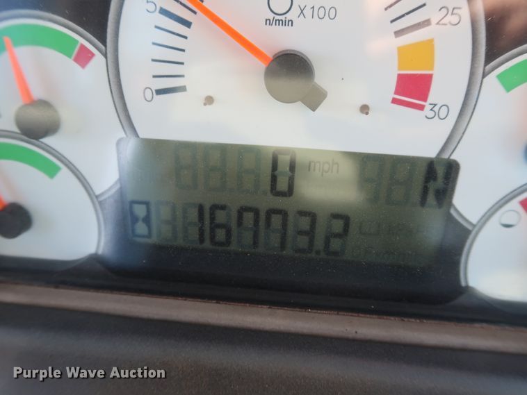 image for item DG7124 2008 Caterpillar 725  water wagon