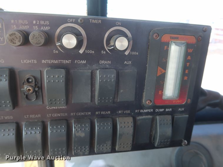 image for item DG7124 2008 Caterpillar 725  water wagon