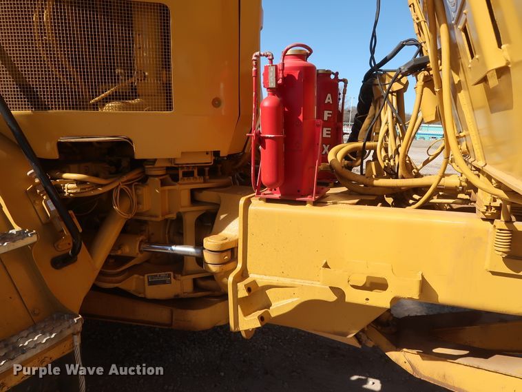 image for item DG7124 2008 Caterpillar 725  water wagon