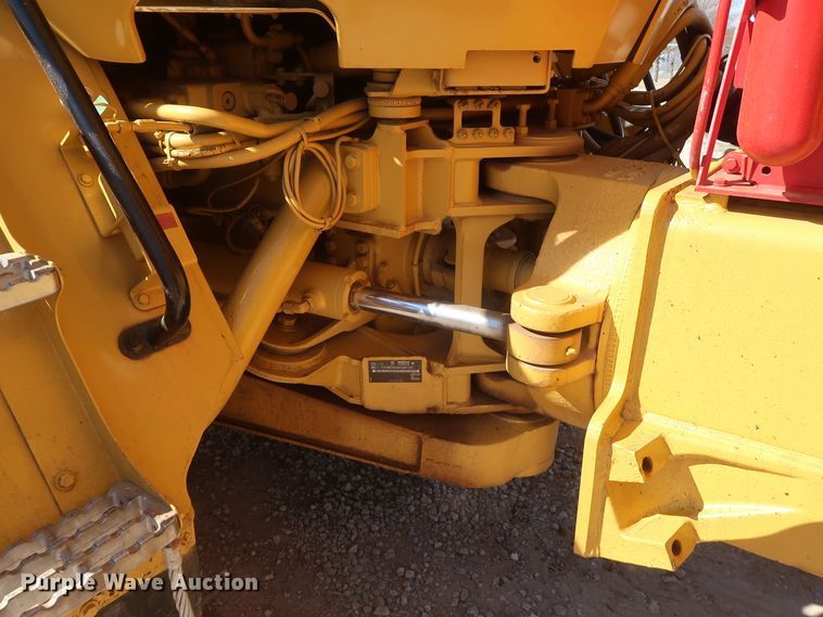 image for item DG7124 2008 Caterpillar 725  water wagon