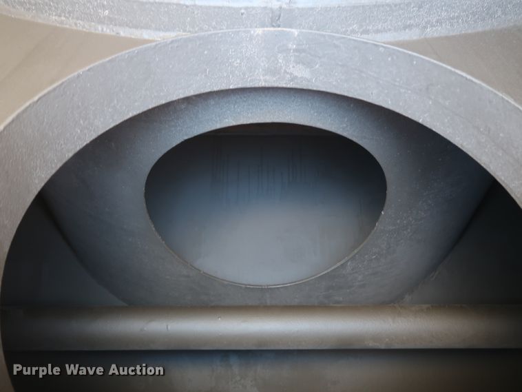 image for item DG7124 2008 Caterpillar 725  water wagon