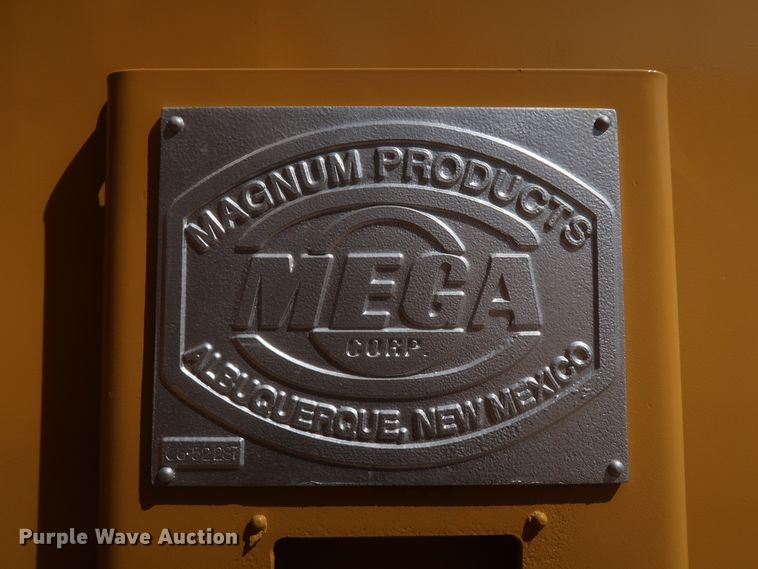 image for item DG7124 2008 Caterpillar 725  water wagon