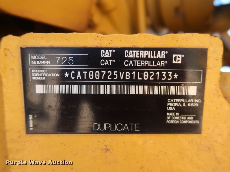image for item DG7124 2008 Caterpillar 725  water wagon