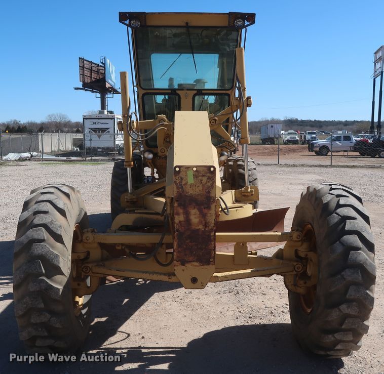image for item DG7128 1982 Caterpillar 120G motor grader