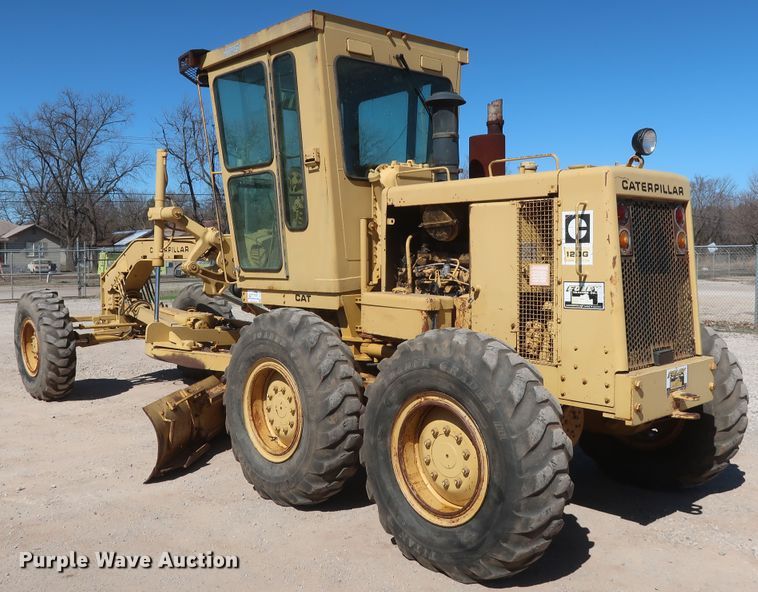 image for item DG7128 1982 Caterpillar 120G motor grader