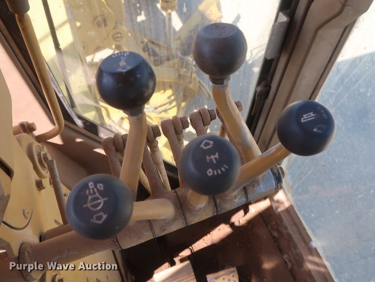 image for item DG7128 1982 Caterpillar 120G motor grader