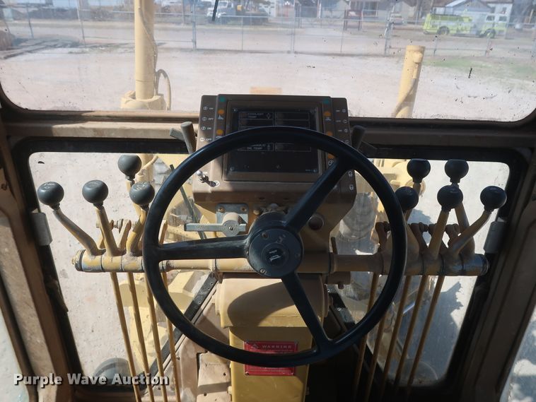 image for item DG7128 1982 Caterpillar 120G motor grader