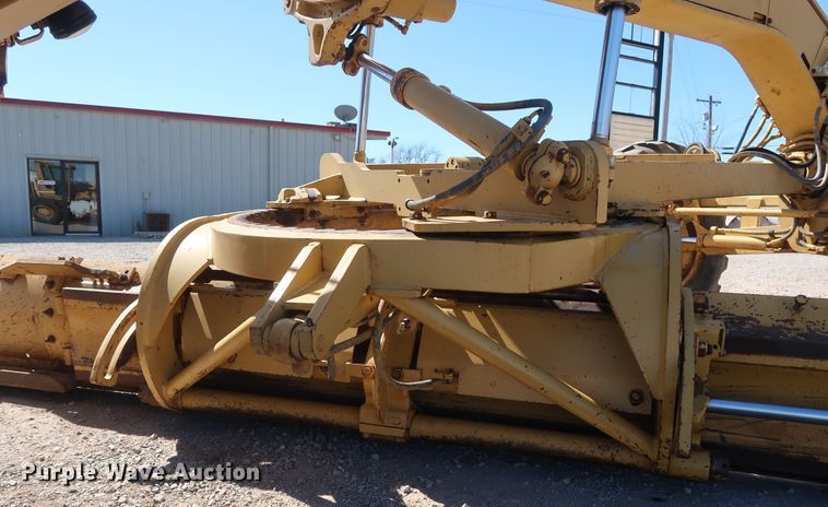 image for item DG7128 1982 Caterpillar 120G motor grader