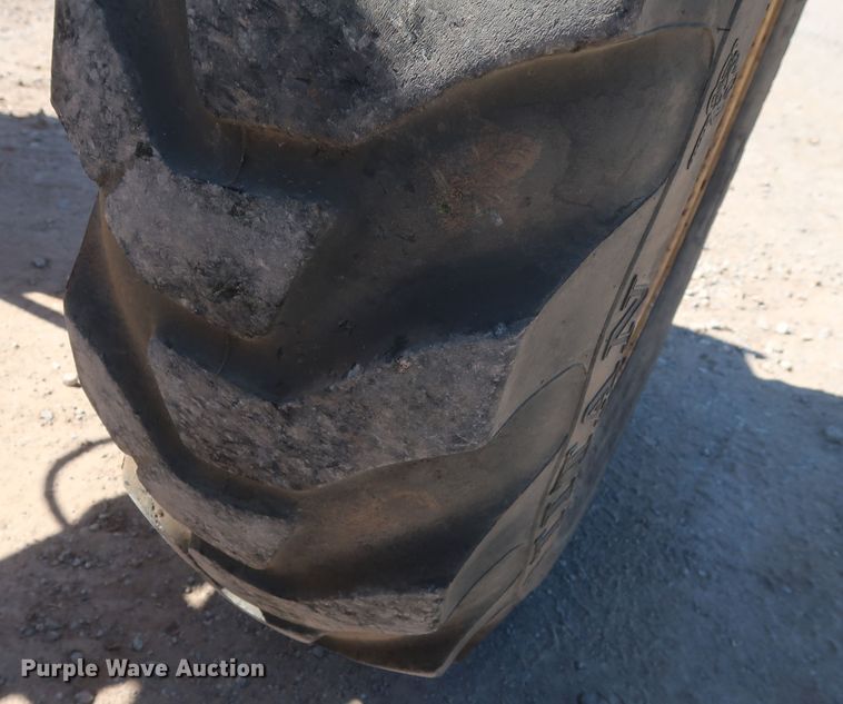 image for item DG7128 1982 Caterpillar 120G motor grader