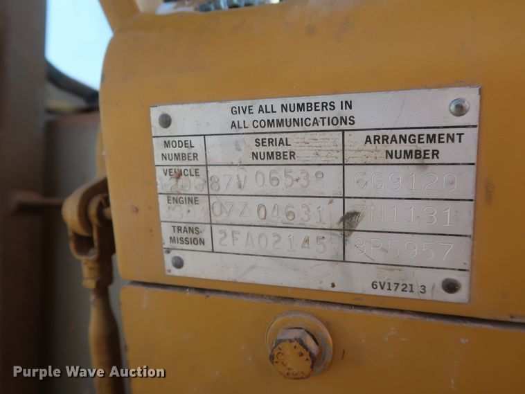 image for item DG7128 1982 Caterpillar 120G motor grader