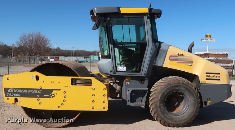 image for item DG7129 2015 Dynapac CA2500D single drum vibratory roller