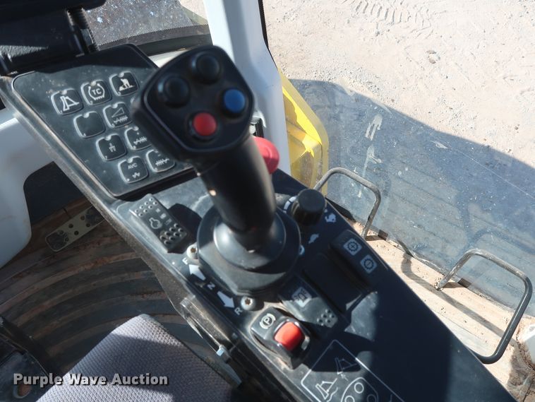 image for item DG7129 2015 Dynapac CA2500D single drum vibratory roller