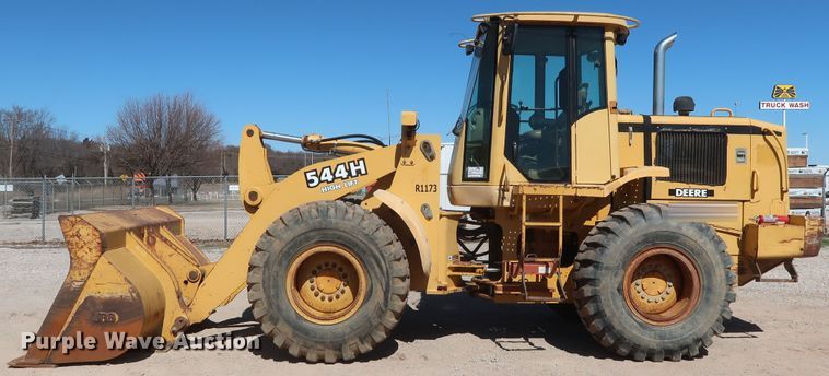 image for item DG7132 2001 John Deere 544H  High Lift wheel loader