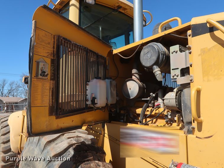 image for item DG7132 2001 John Deere 544H  High Lift wheel loader