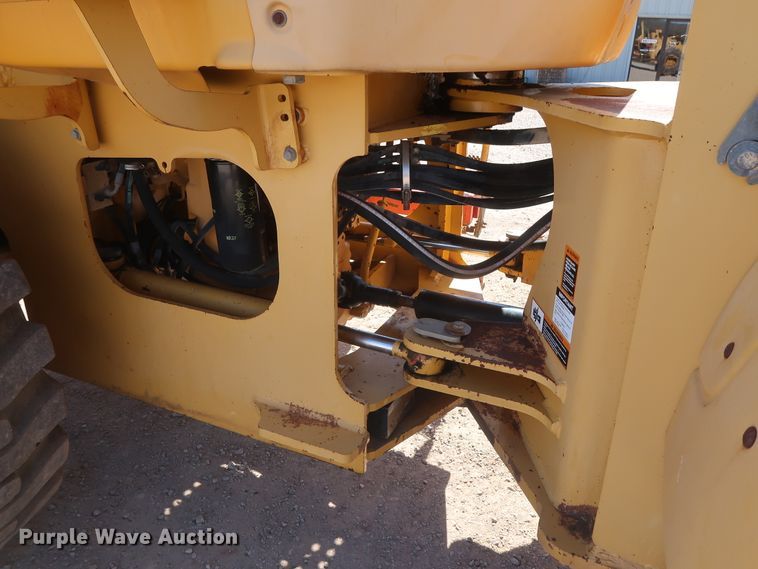 image for item DG7132 2001 John Deere 544H  High Lift wheel loader