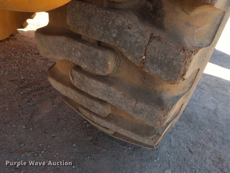 image for item DG7132 2001 John Deere 544H  High Lift wheel loader