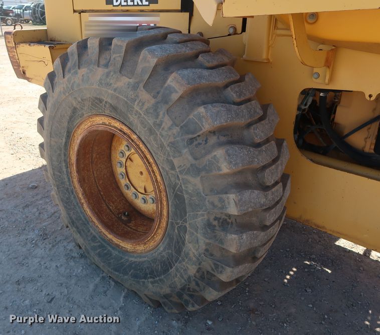 image for item DG7132 2001 John Deere 544H  High Lift wheel loader