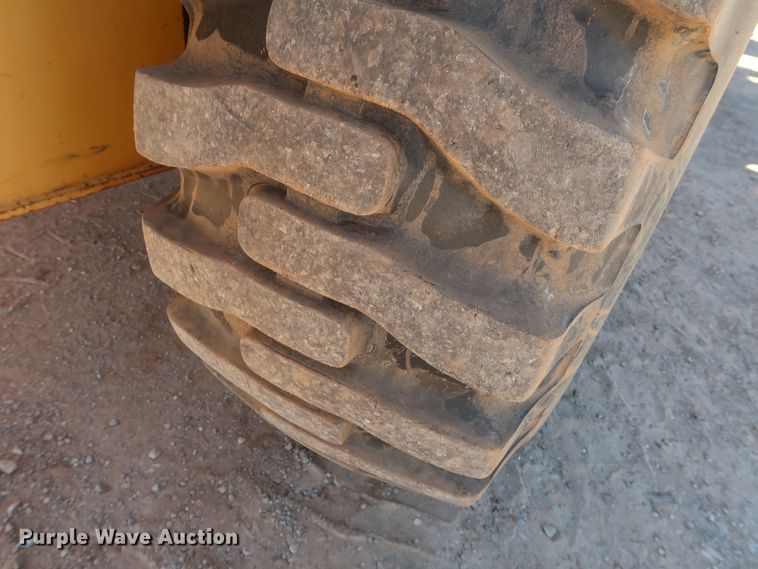 image for item DG7132 2001 John Deere 544H  High Lift wheel loader