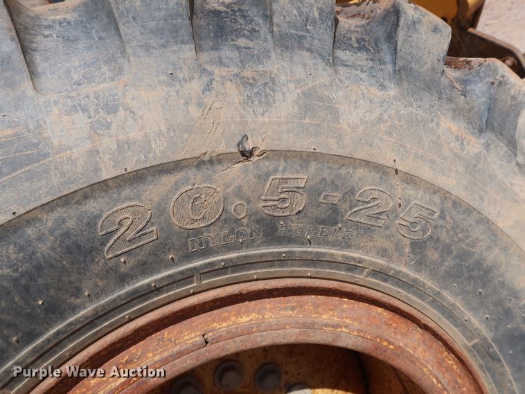 image for item DG7132 2001 John Deere 544H  High Lift wheel loader