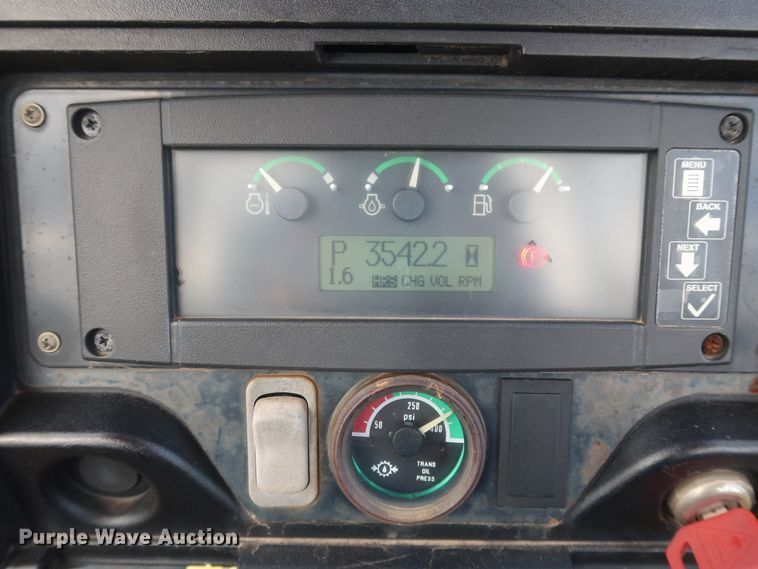 image for item DG7137 2004 John Deere 650H  crawler dozer