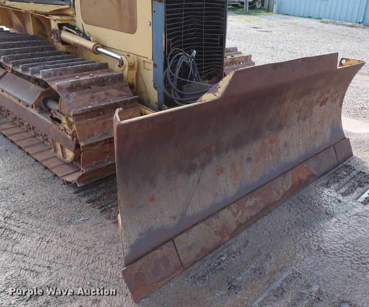 image for item DG7137 2004 John Deere 650H  crawler dozer