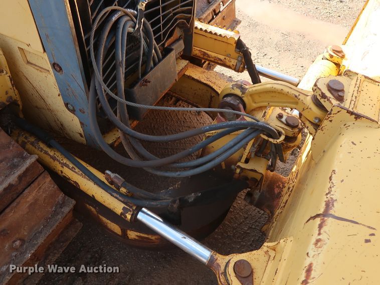 image for item DG7137 2004 John Deere 650H  crawler dozer