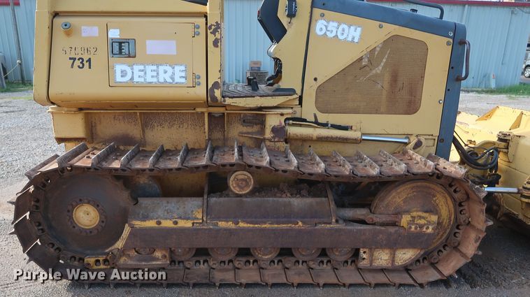 image for item DG7137 2004 John Deere 650H  crawler dozer