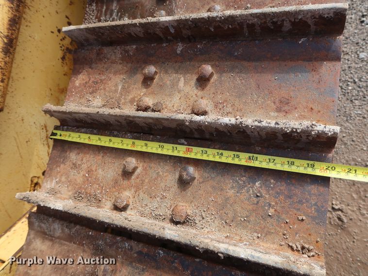 image for item DG7137 2004 John Deere 650H  crawler dozer