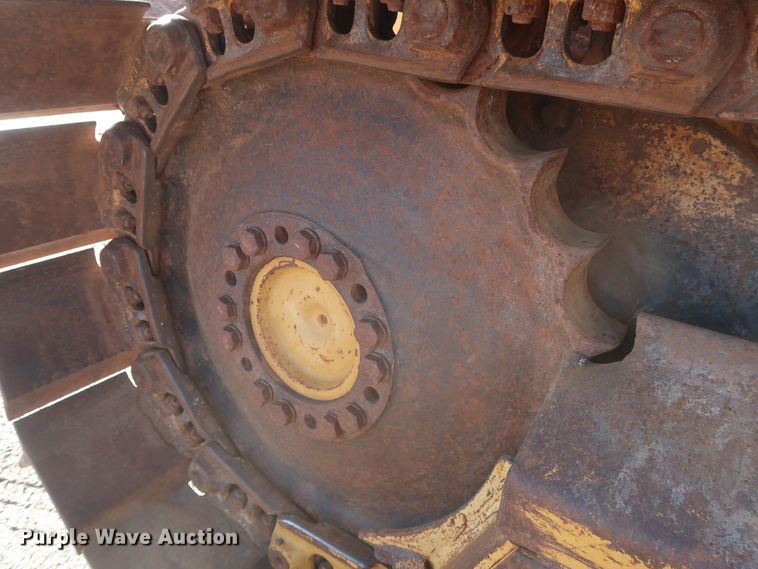 image for item DG7137 2004 John Deere 650H  crawler dozer