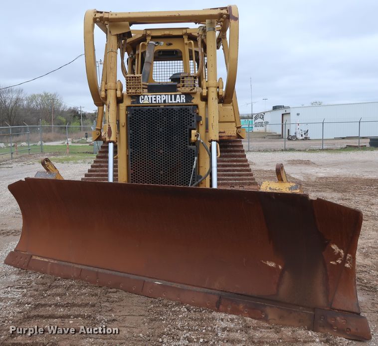 image for item DG7139 1994 Caterpillar D6H Series II  crawler dozer