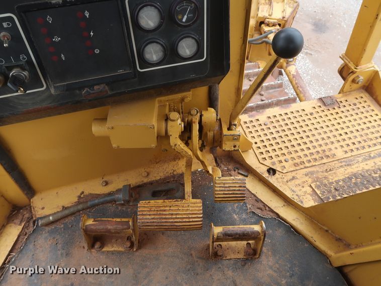 image for item DG7139 1994 Caterpillar D6H Series II  crawler dozer