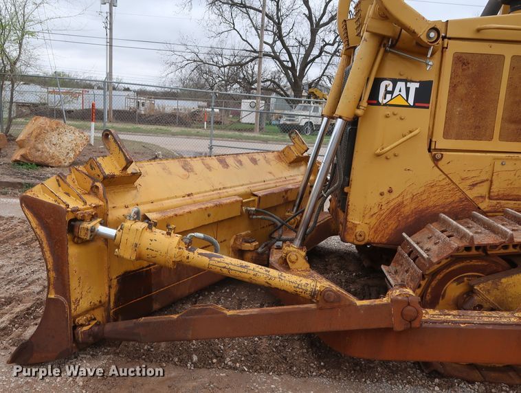 image for item DG7139 1994 Caterpillar D6H Series II  crawler dozer