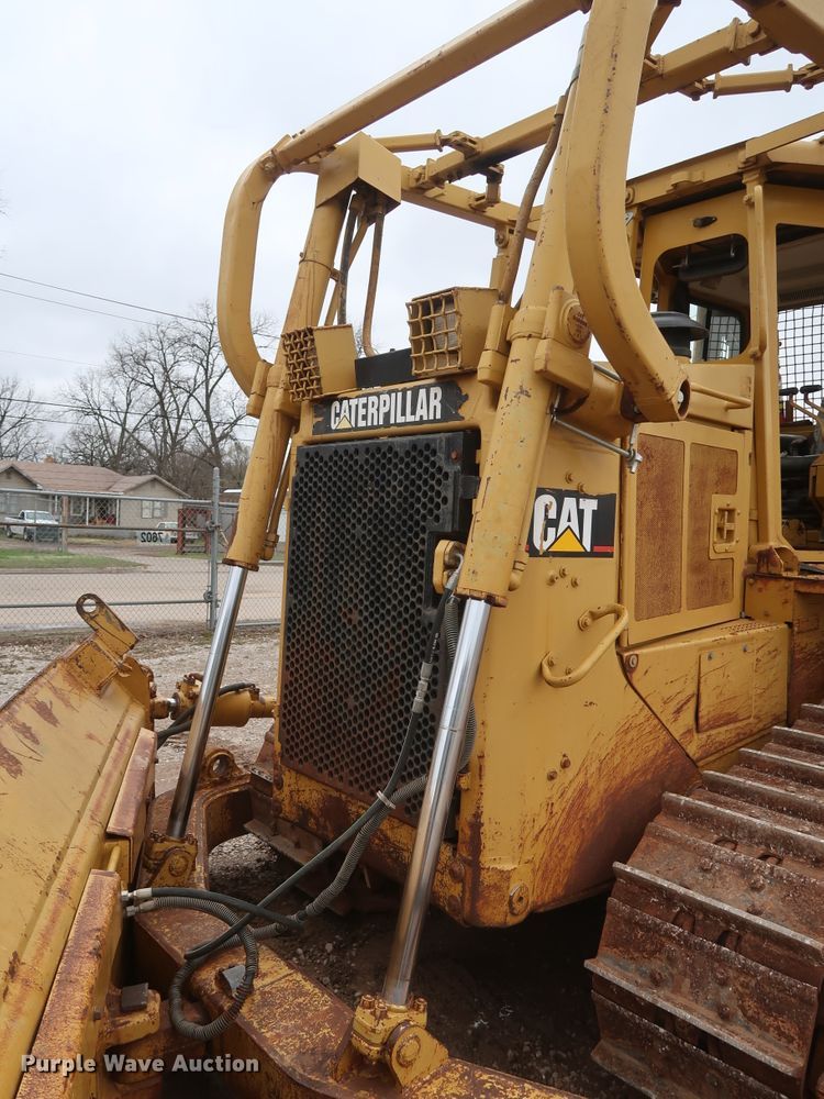 image for item DG7139 1994 Caterpillar D6H Series II  crawler dozer