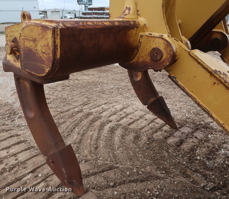 image for item DG7139 1994 Caterpillar D6H Series II  crawler dozer