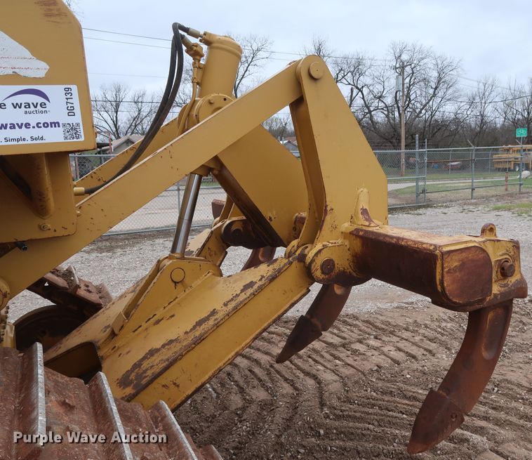 image for item DG7139 1994 Caterpillar D6H Series II  crawler dozer