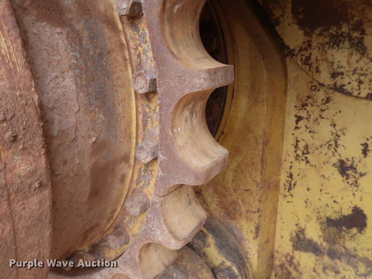 image for item DG7139 1994 Caterpillar D6H Series II  crawler dozer