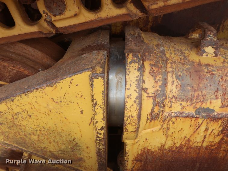 image for item DG7139 1994 Caterpillar D6H Series II  crawler dozer