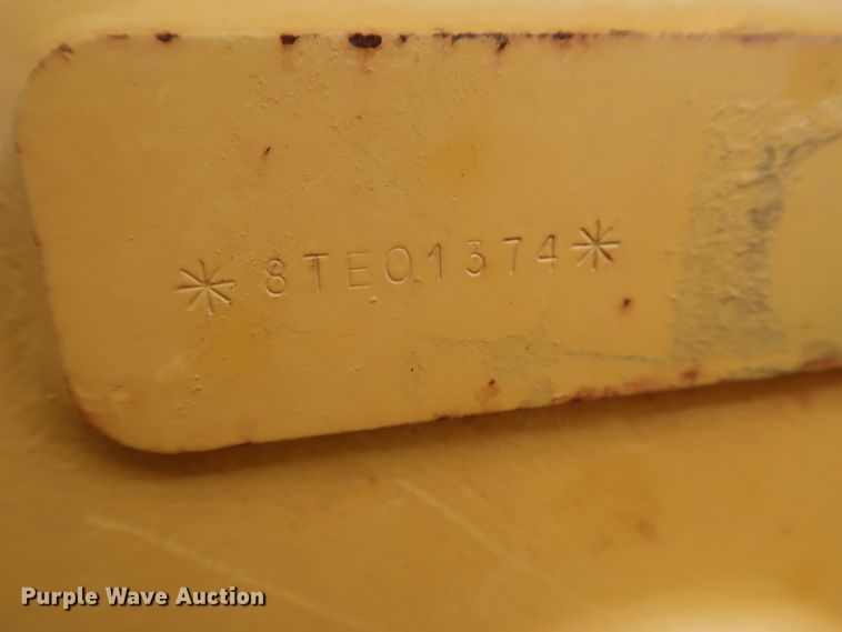 image for item DG7139 1994 Caterpillar D6H Series II  crawler dozer