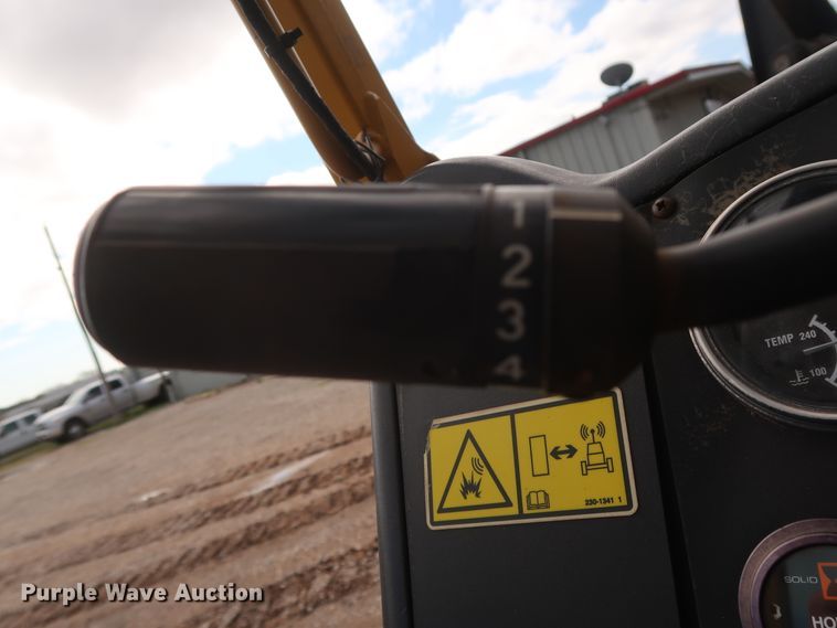 image for item DG7140 2008 Caterpillar TL1055  telehandler