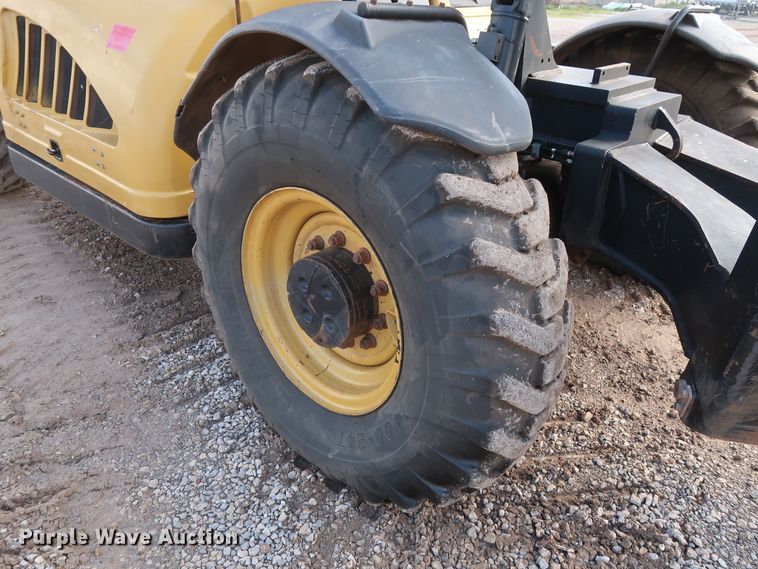 image for item DG7140 2008 Caterpillar TL1055  telehandler