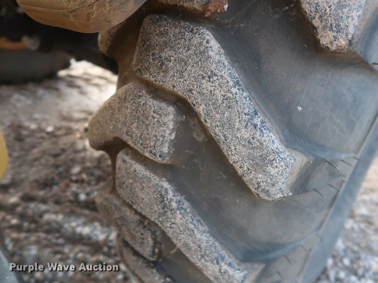 image for item DG7140 2008 Caterpillar TL1055  telehandler