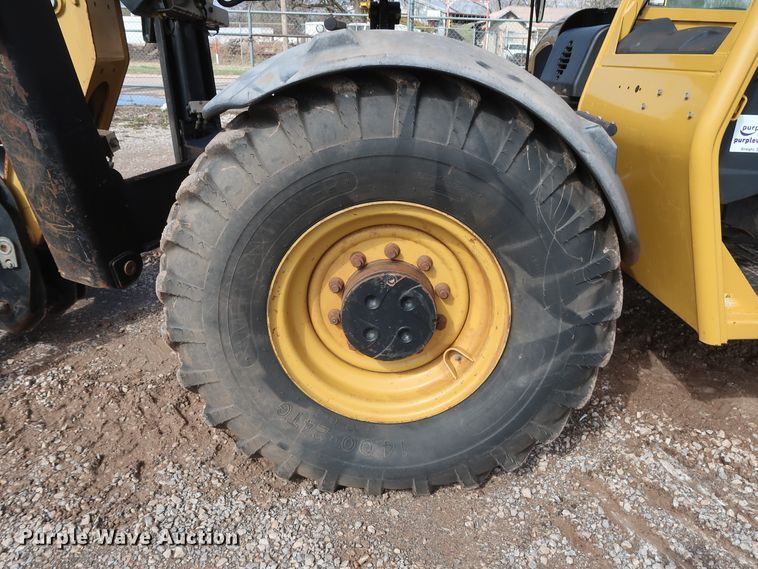 image for item DG7140 2008 Caterpillar TL1055  telehandler